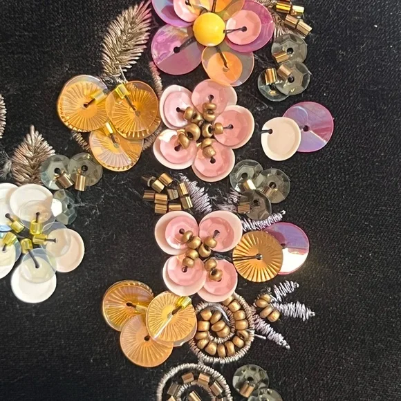 Floral Embellished Black Round Bag - Picture 3 of 6